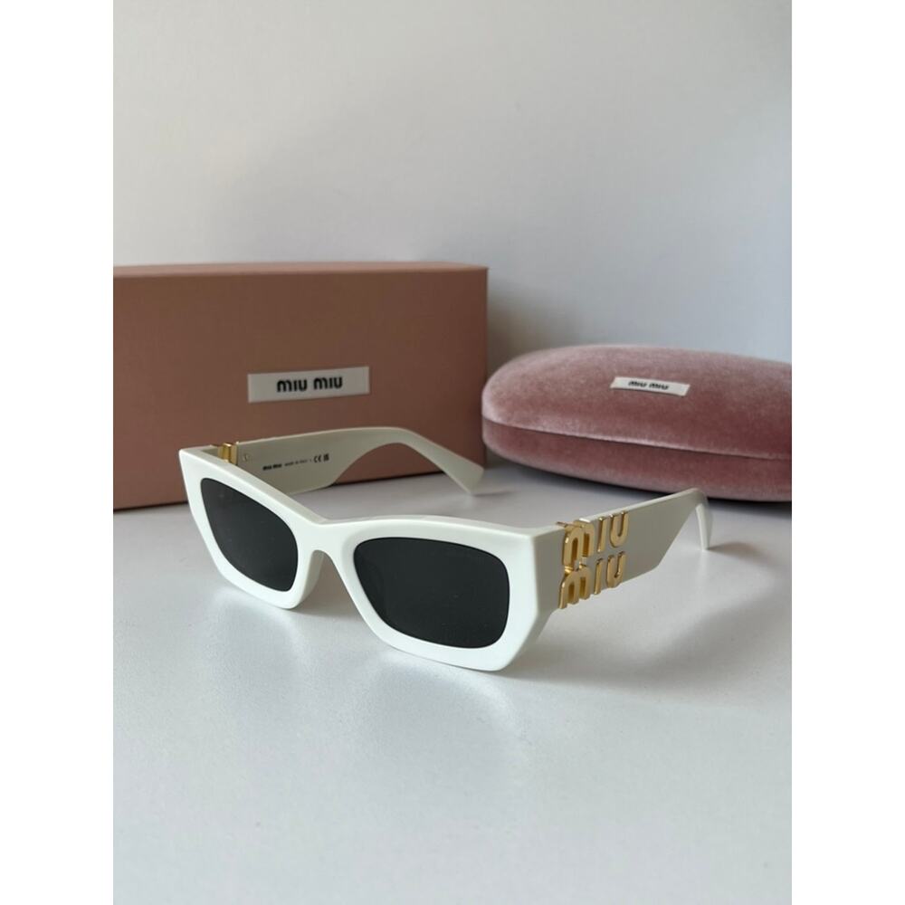 NEW Miu Miu MU09WS White Cat Eye Sunglasses - Picture 4 of 8